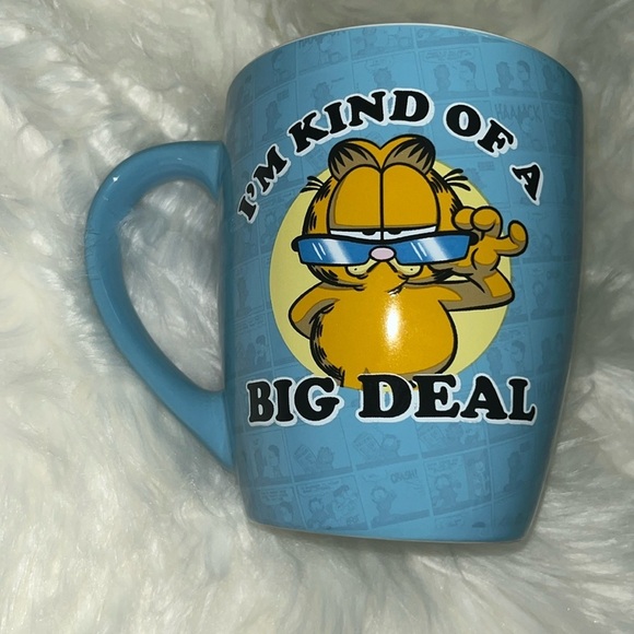 🆕 Garfield Mug “I’m Kind of a Big Deal” 
23 oz  Double Sided Blue - Picture 4 of 6